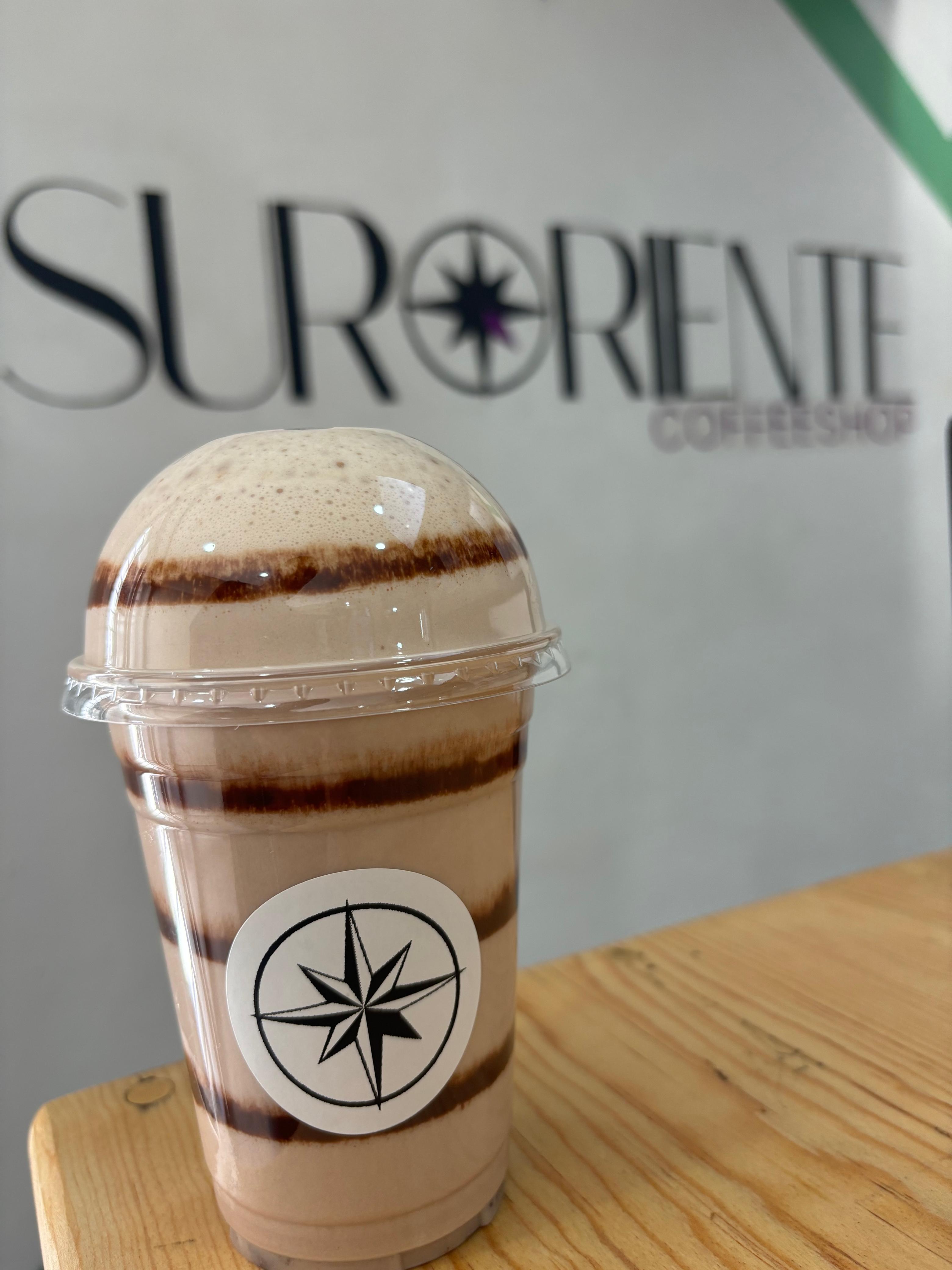 Licuado de Proteína de Chocolate con Fresa 20 oz