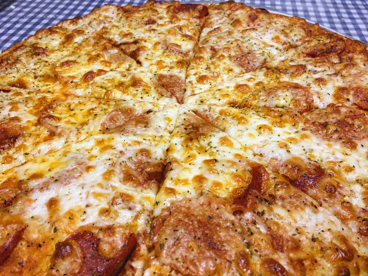 Pizza Grande de Queso 15"pulgadas 8 Rebanadas