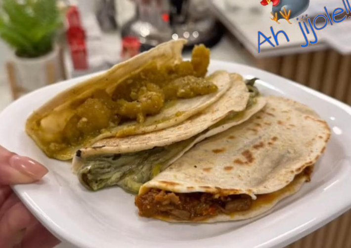 Quesadilla con Guiso