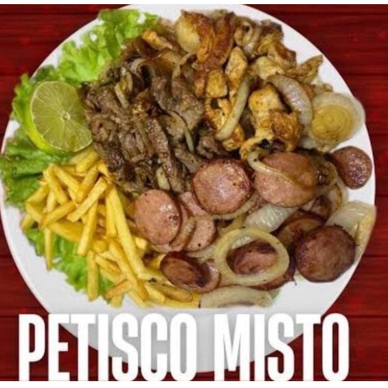 Carne , frango a passarinho , batata frita e linguiça.