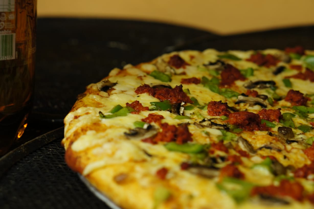 3 Pizzas Familiares, Refresco de 2 Litros Sabores