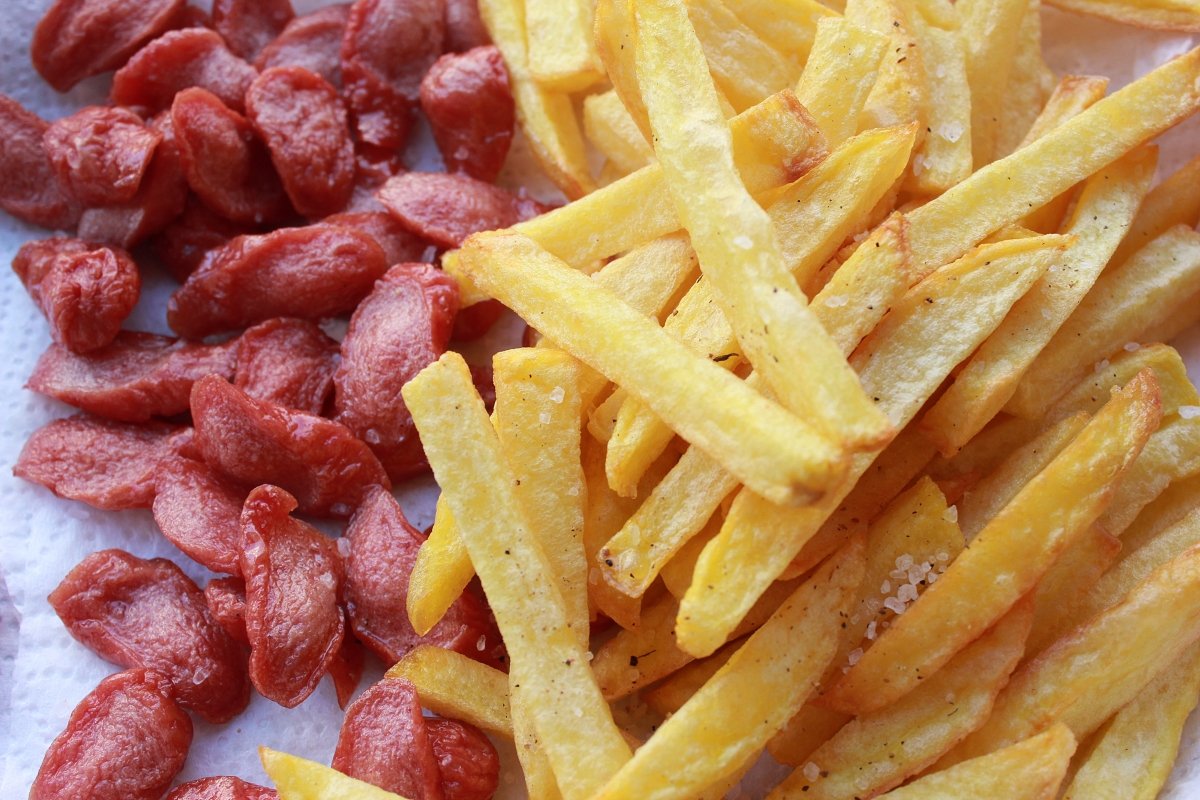 Salchipapas