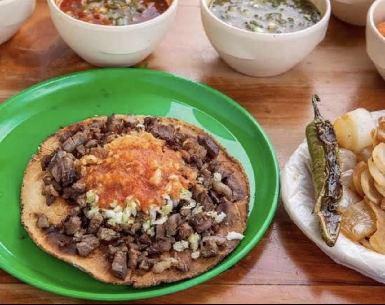 Tacos de Maíz Dorado de Asada