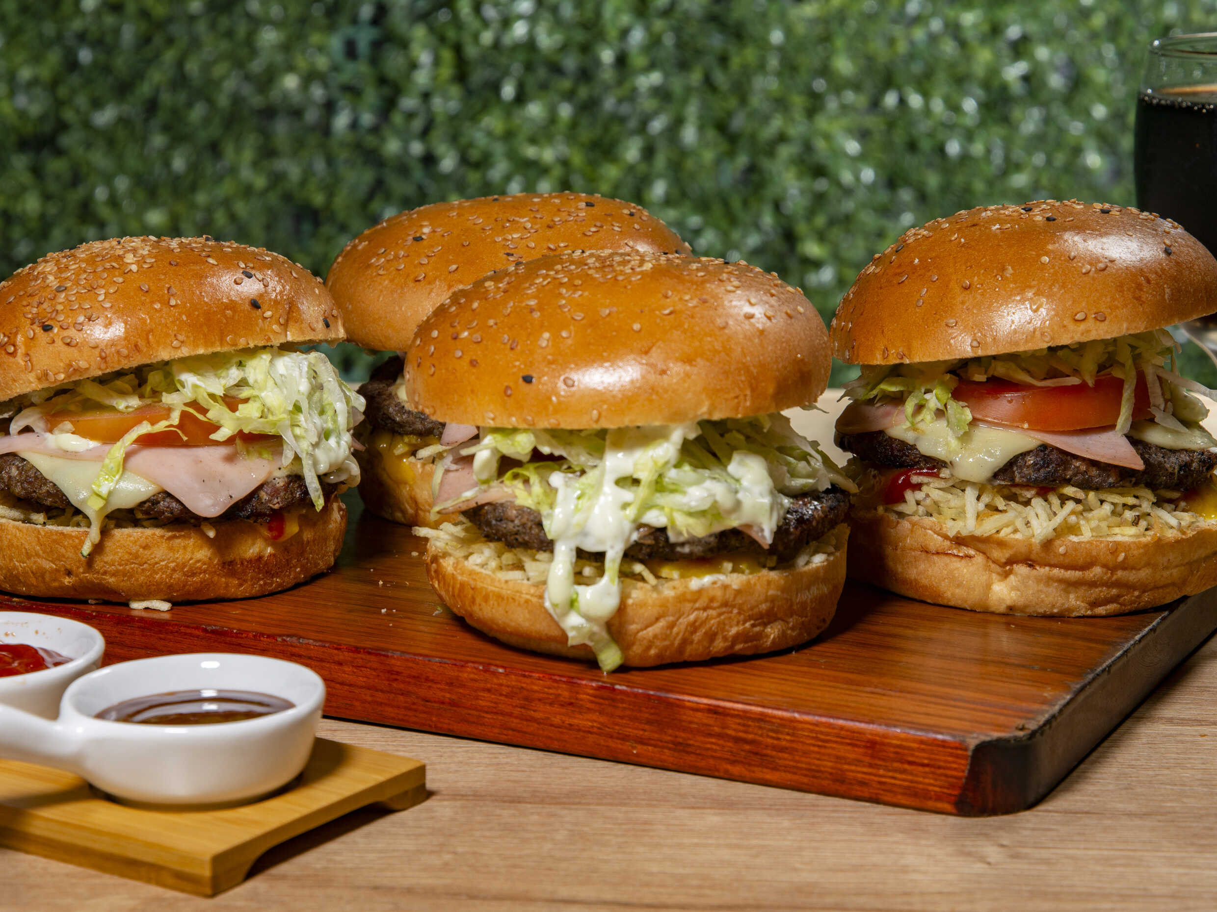 Combo 4: 4 Burgers Sencillas