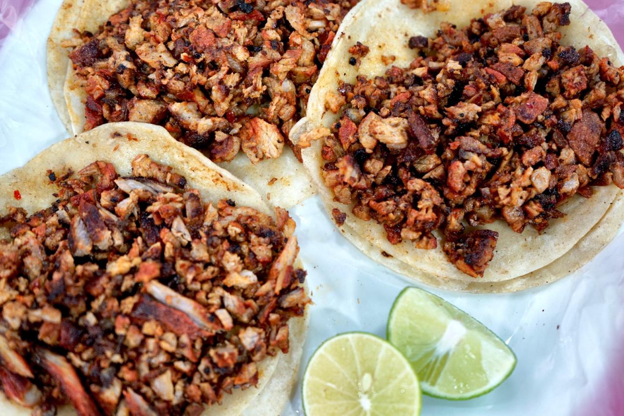 Tacos de Adobada