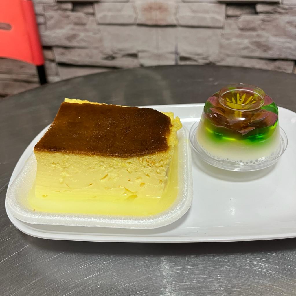 Combo  Leche asada más gelatina 3 D flor