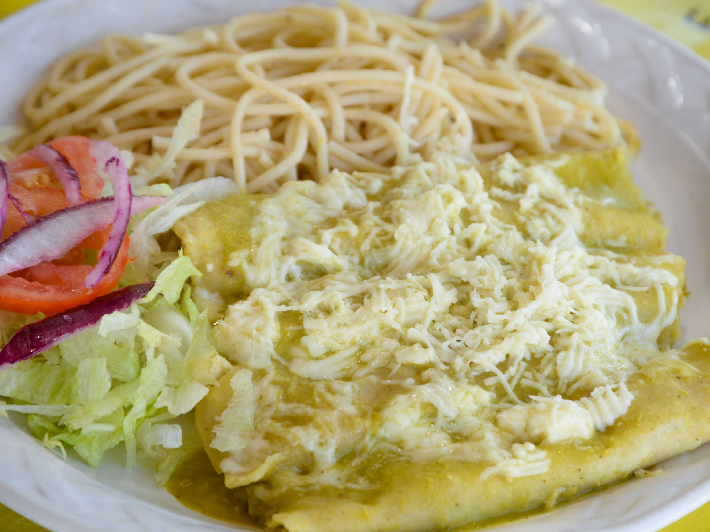 Enchiladas Verdes o Rojas