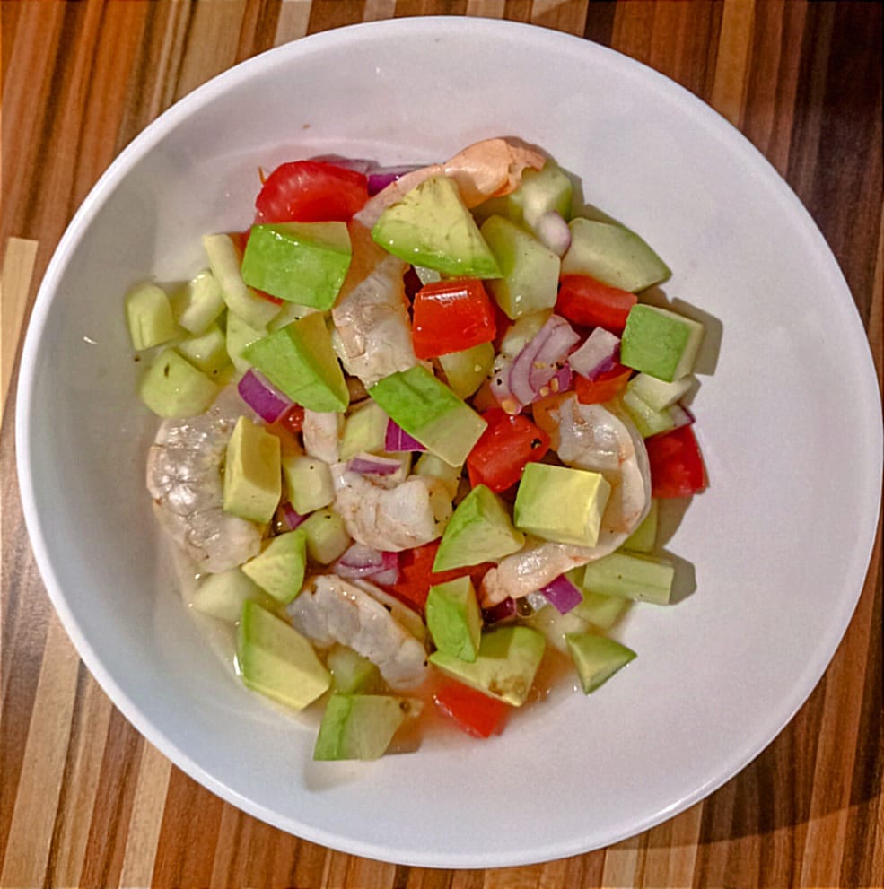 ceviche de camarón crudo