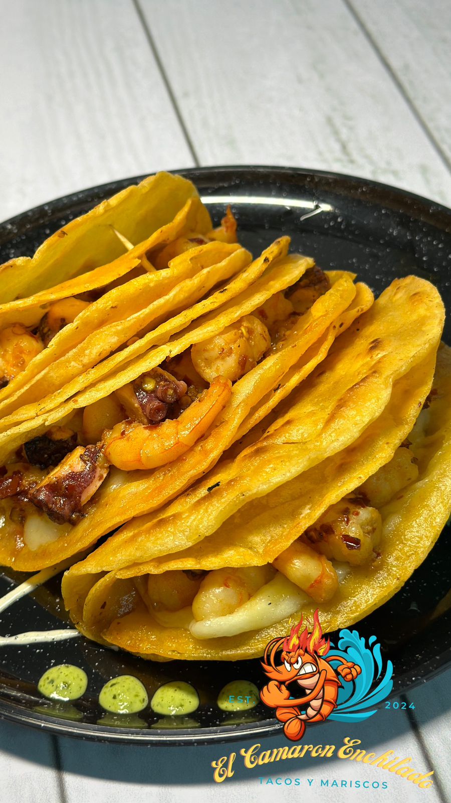 Taco Enchilado con Camarón y Pulpo Mixto