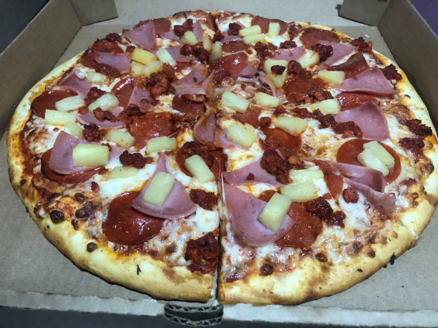 Pizza Hawai Special