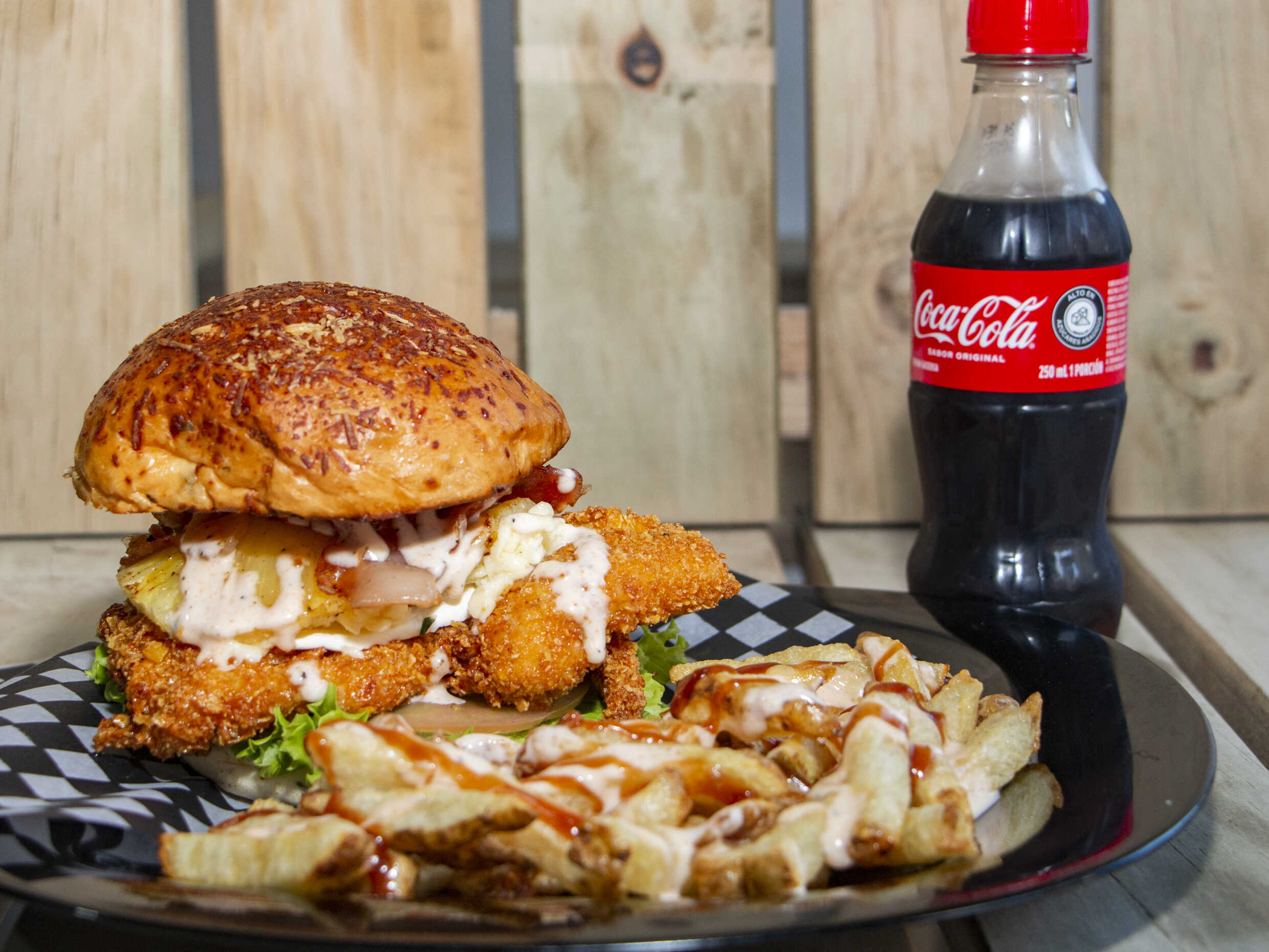 Combo Doriburguer + Papas + Coca Cola