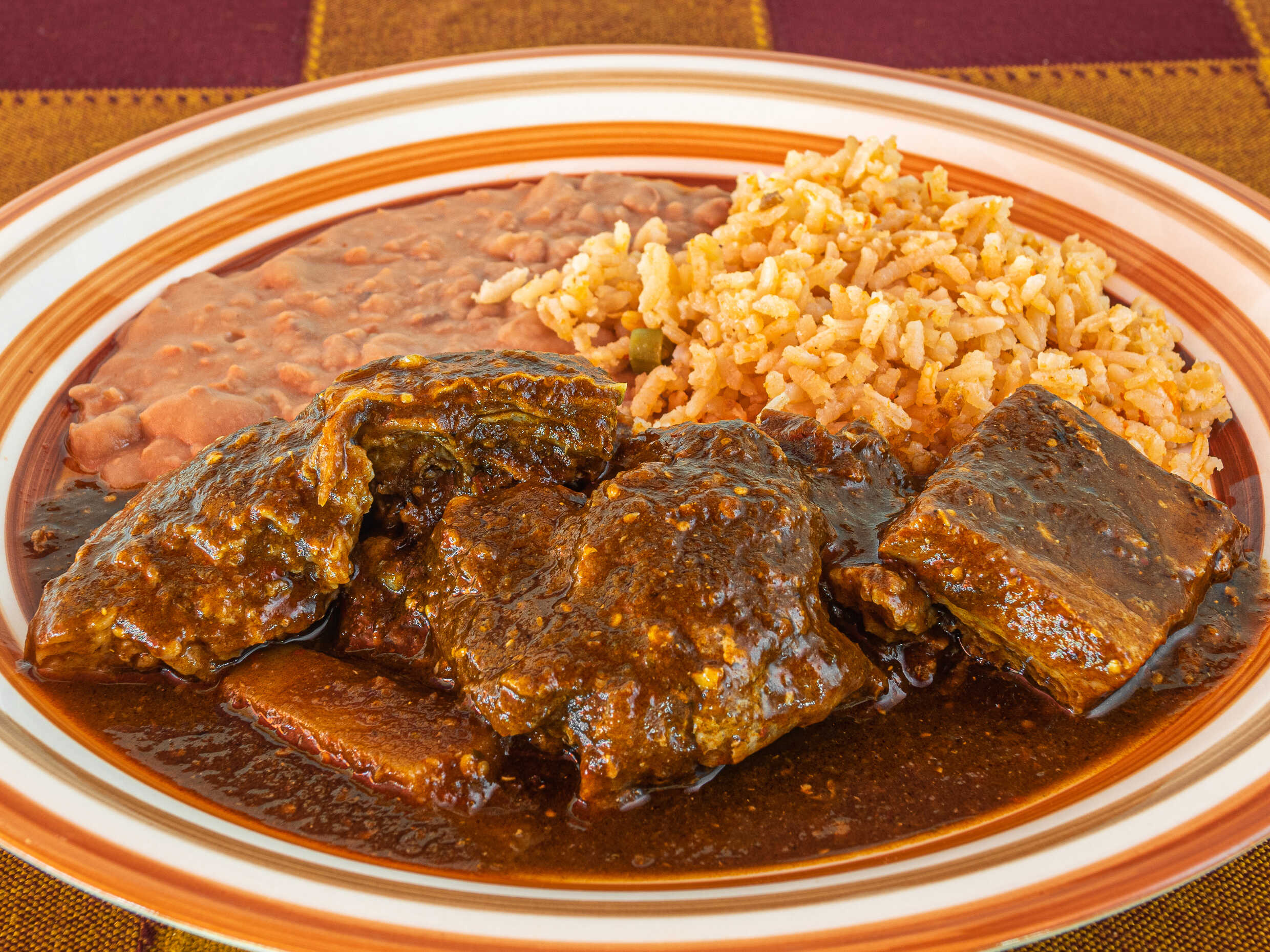 Mole Rojo con Pollo