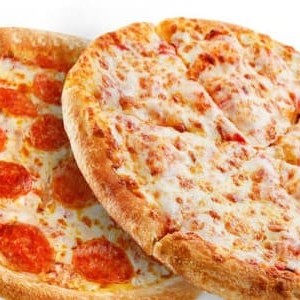 Aproveite nosso 'Combo Família', perfeito para noites de celebração! Consiste em duas pizzas tamanho família, repletas de sabor e qualidade. Você tem a liberdade de escolher os sabores que mais ama, tornando a experiência ainda mais personalizada e deliciosa.