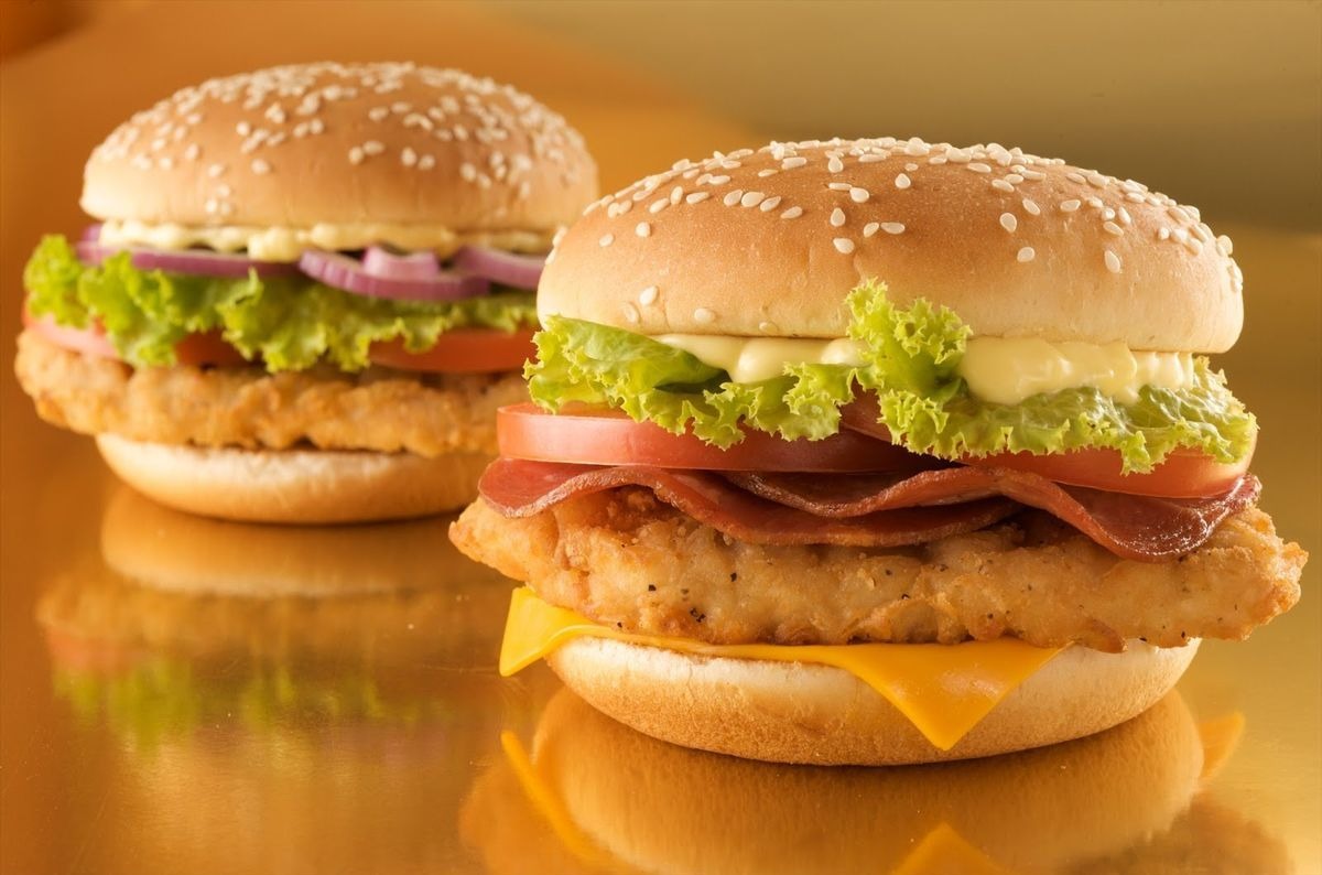 Hamburguesa de Nuggets con Papas