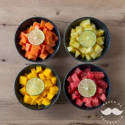 Porcion de fruta (Banano, Melon, papaya, manzana )