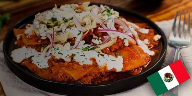 Chilaquiles En Salsa Roja