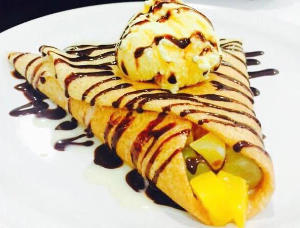 Crepa de Plátano, Helado de Vainilla, Hersheys