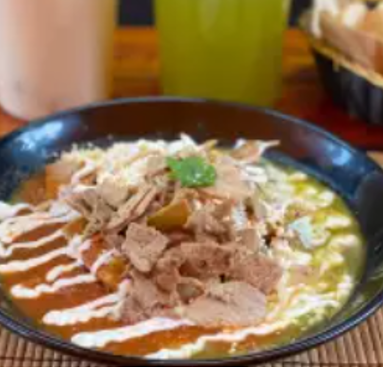 Chilaquiles con Bistec