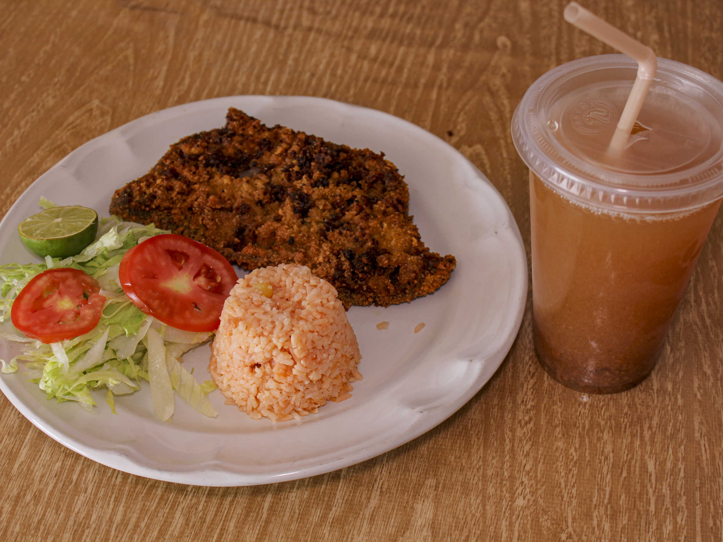 Combo Milanesa de Res + Agua del Dia