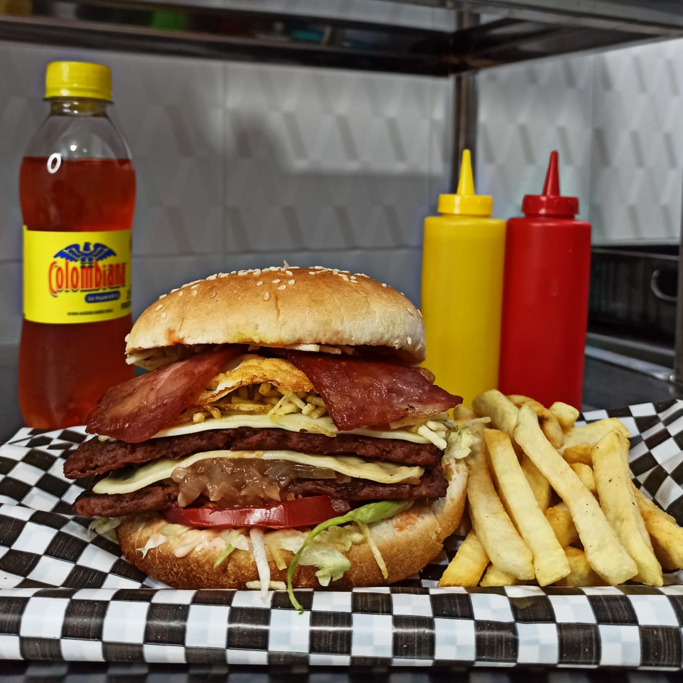 Combo  Hamburguesa Super M&H