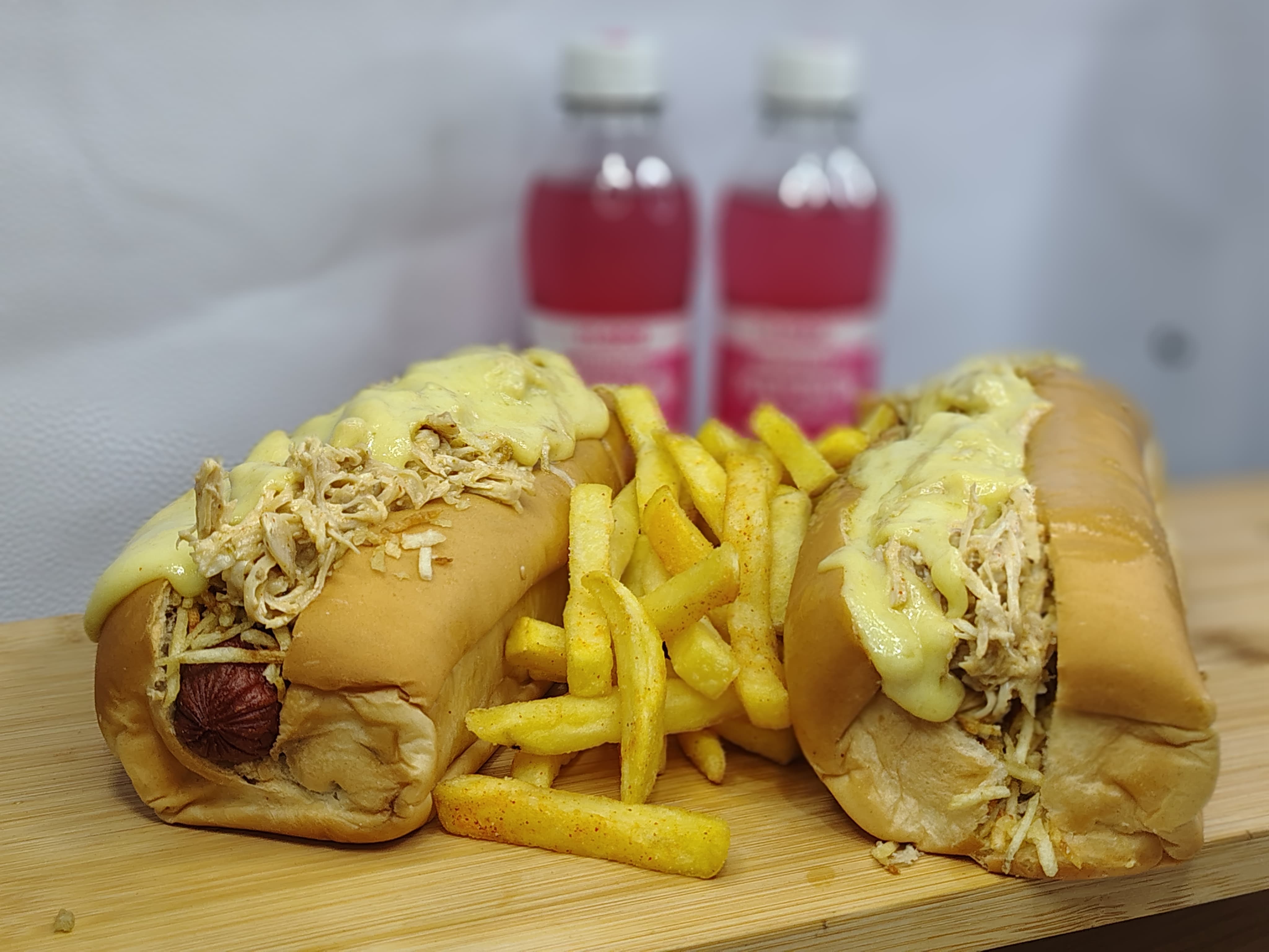 Combo 2 perros gratinados + Papas + 2 Gaseosa 250m