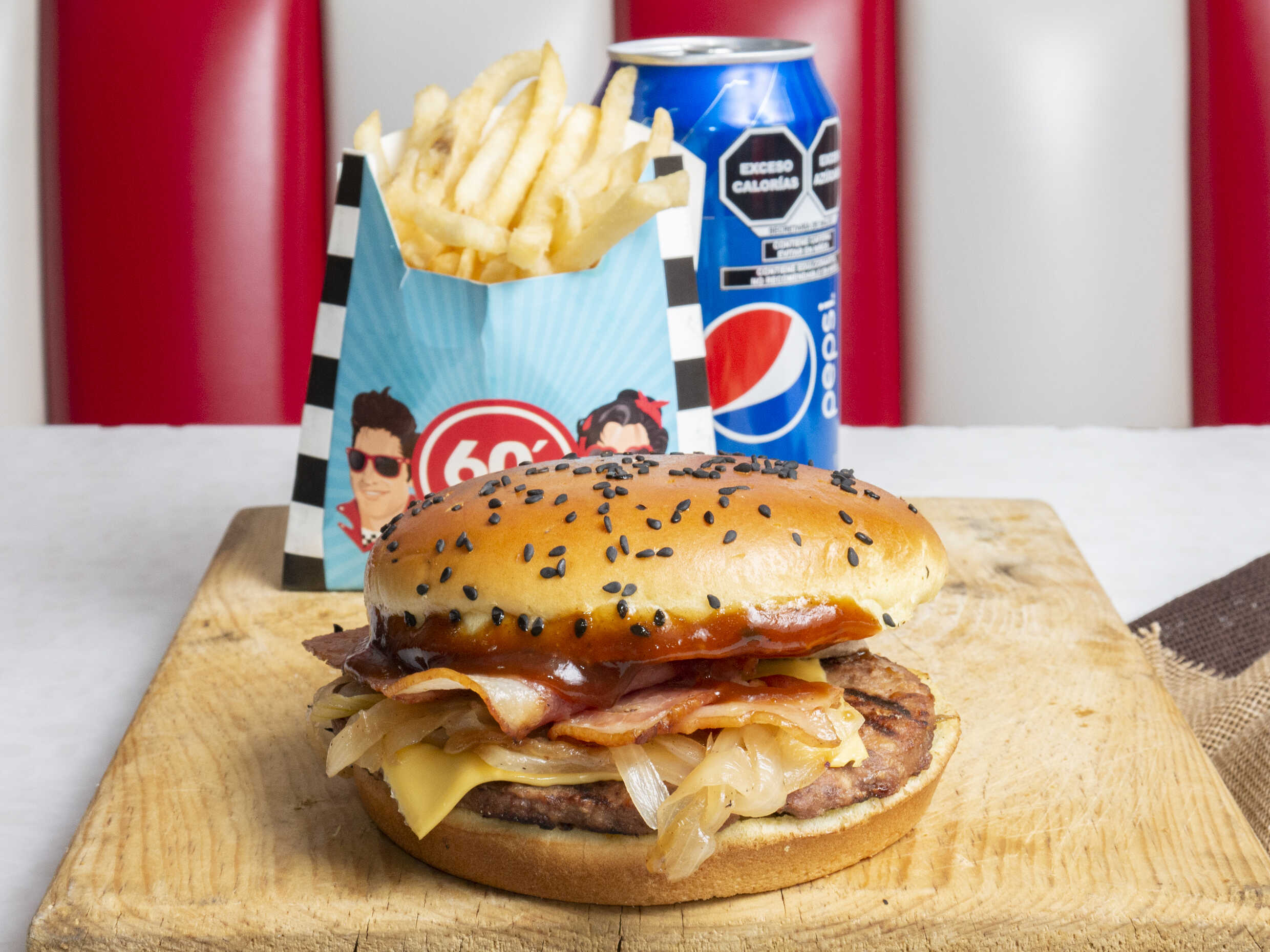 Combo Hamburguesa Bacón BBQ Sencilla