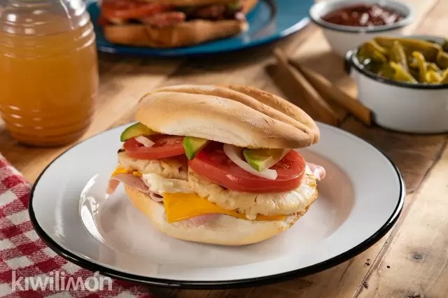 Torta Especial Hawaiana