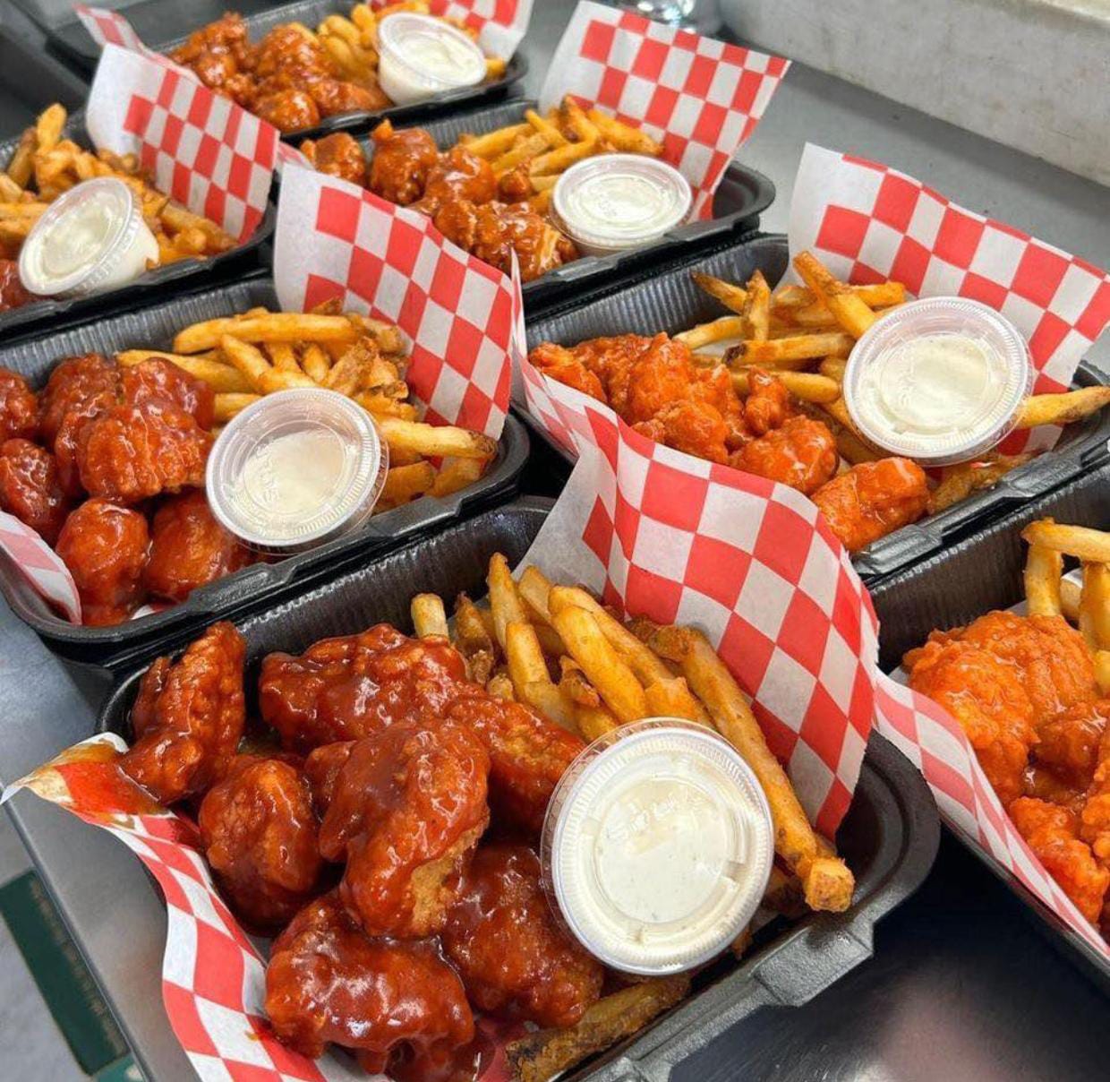 10 Boneless + Papas Gajo con Queso