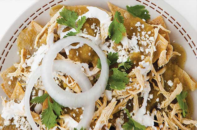 Chilaquiles Verdes con Pollo