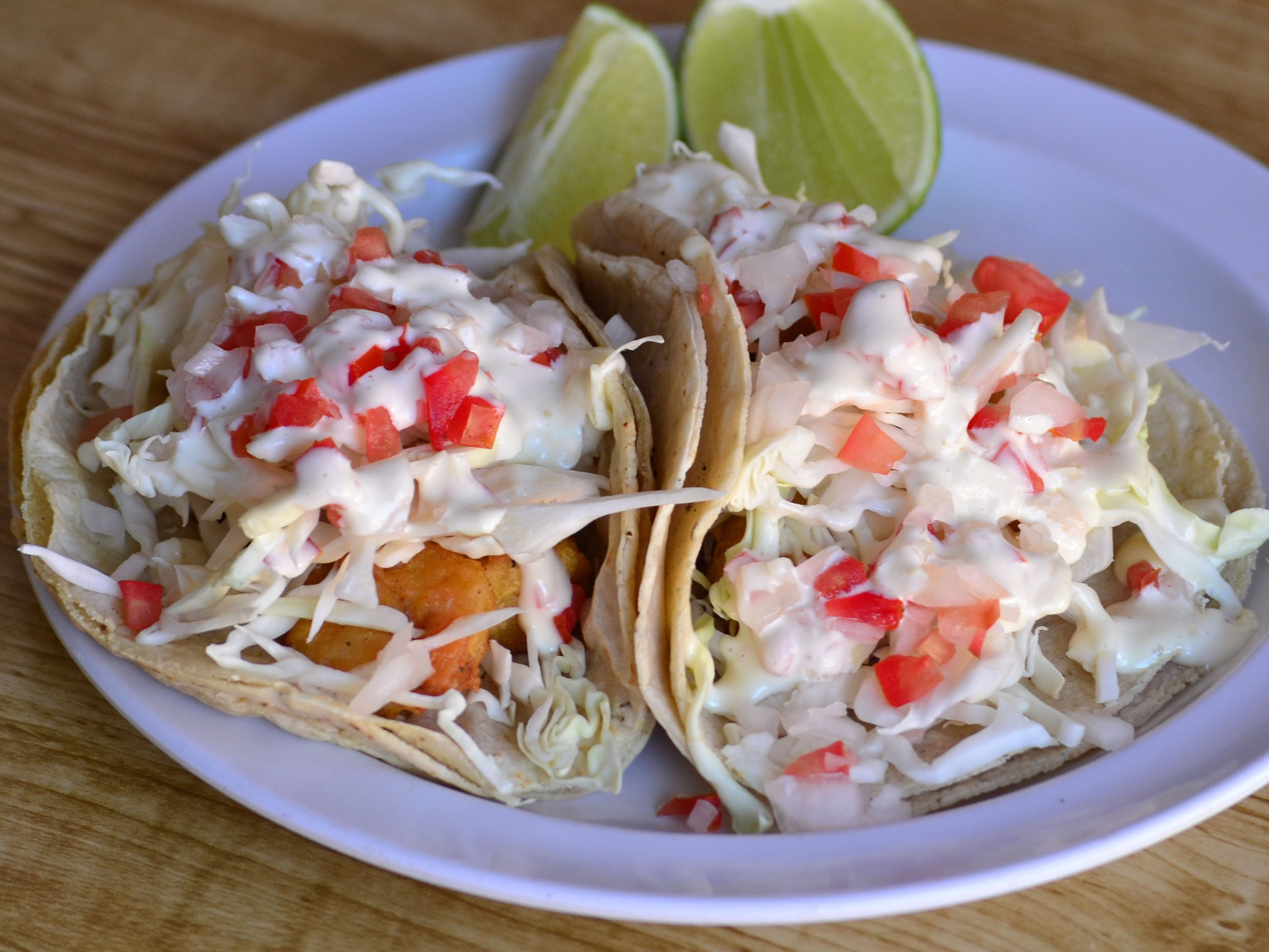1 Taco de Pescado 1 Taco de Camarón y Té de la Cas