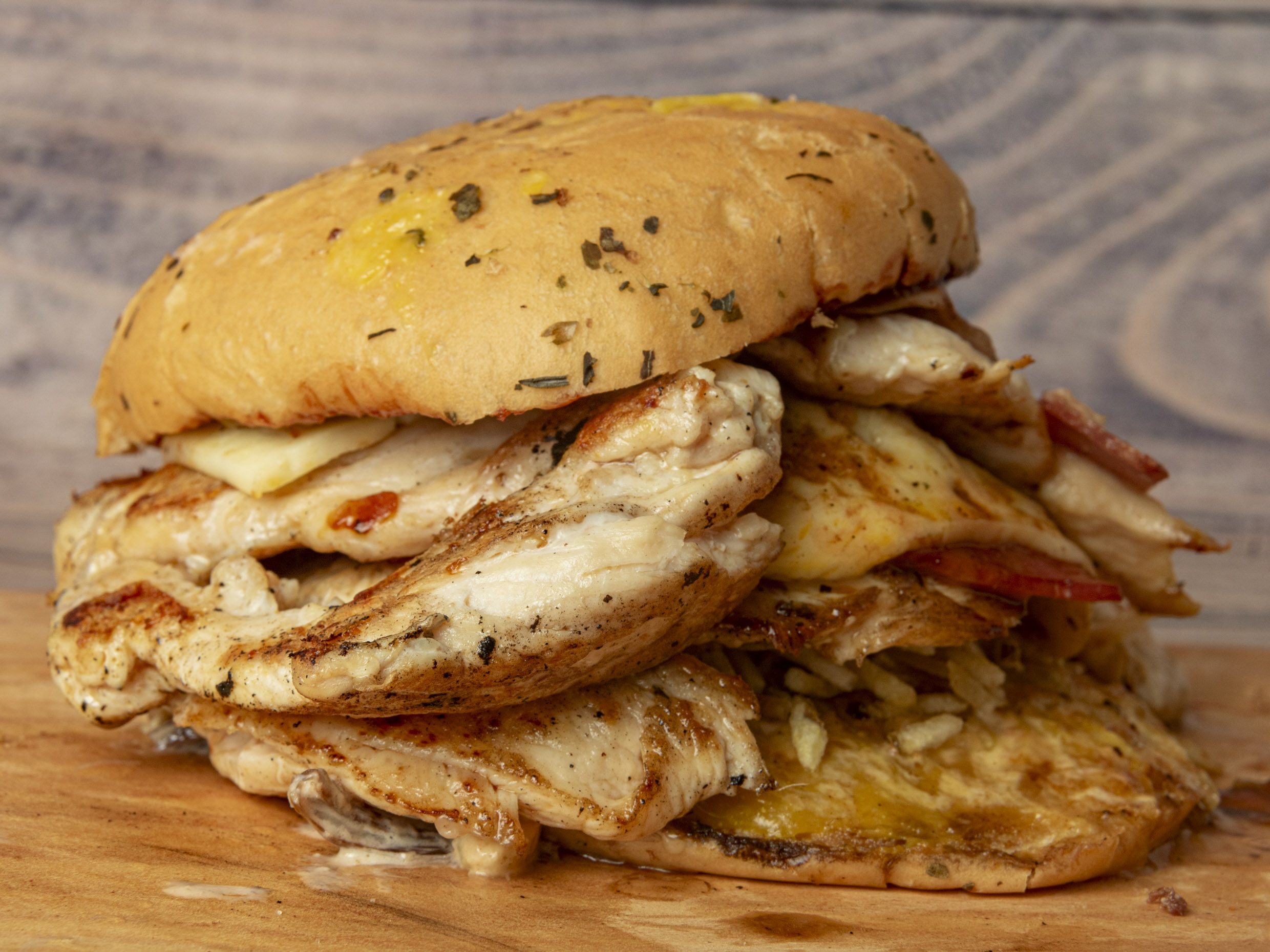 Hamburguesa Media Pechuga a la Parrilla