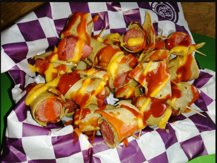 Salchitacos