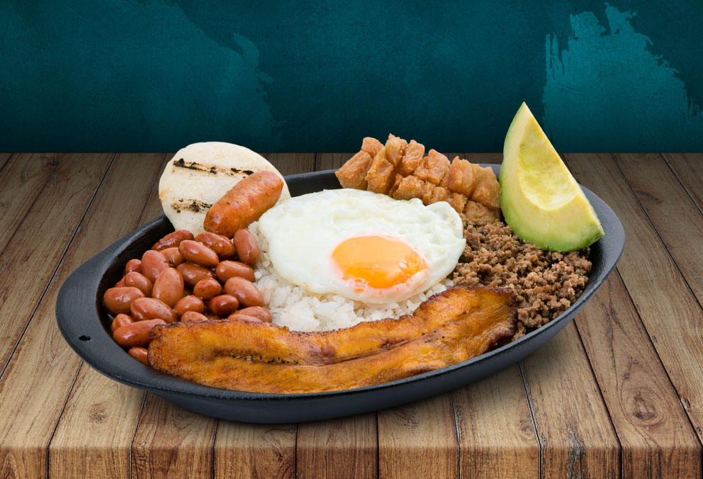 Como Bandeja Paisa del Día+Limonada