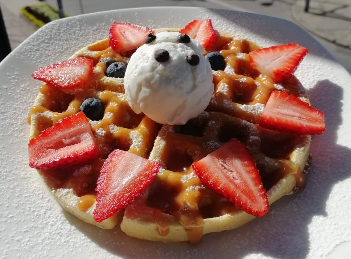 Vaso de Chiskey +Waffle De La Casa