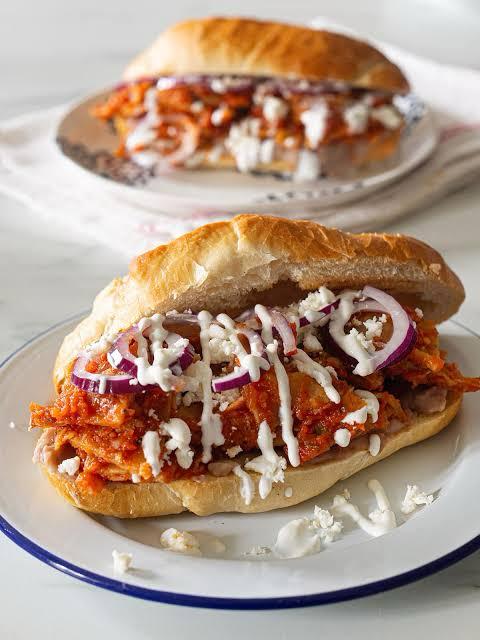 Combo Individual Torta de Chilaquil