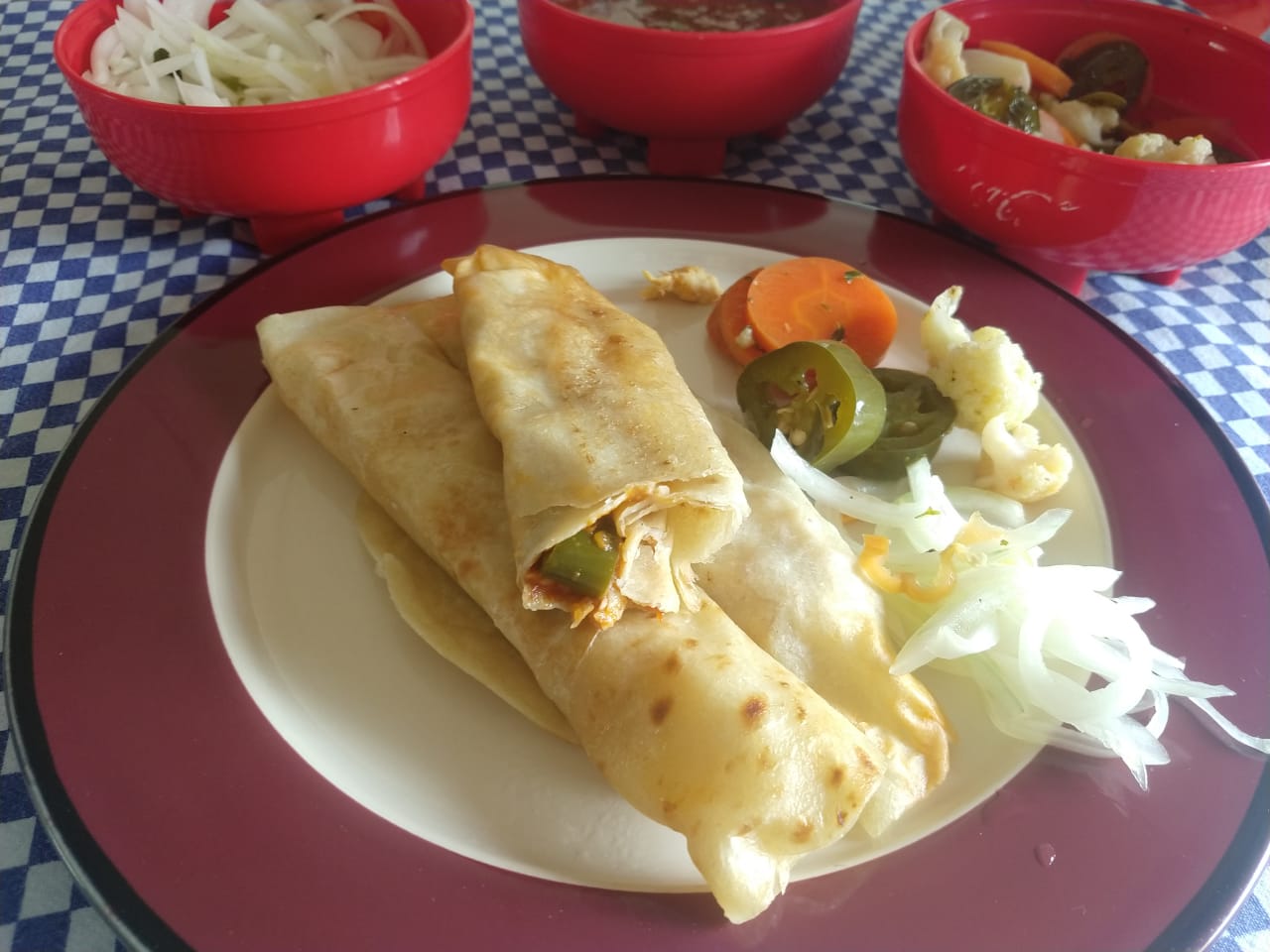 Taco de Papas con Carne Deshebrada