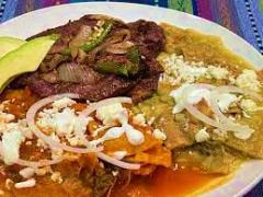 Chilaquiles Jr. con Bistec