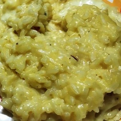 Todos os nosso risotos são elaborados com caldo de legumes feito na casa e fiarroz arborio finalizado com pamesão e mussarela(aproximadamente 600 grama)