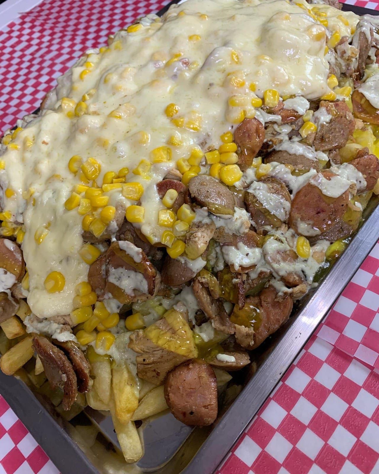 Salchipapa Mixta