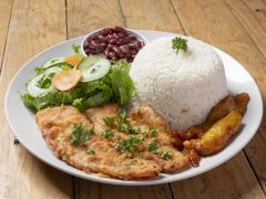 Casado Con Pescado Empanizado + Refresco