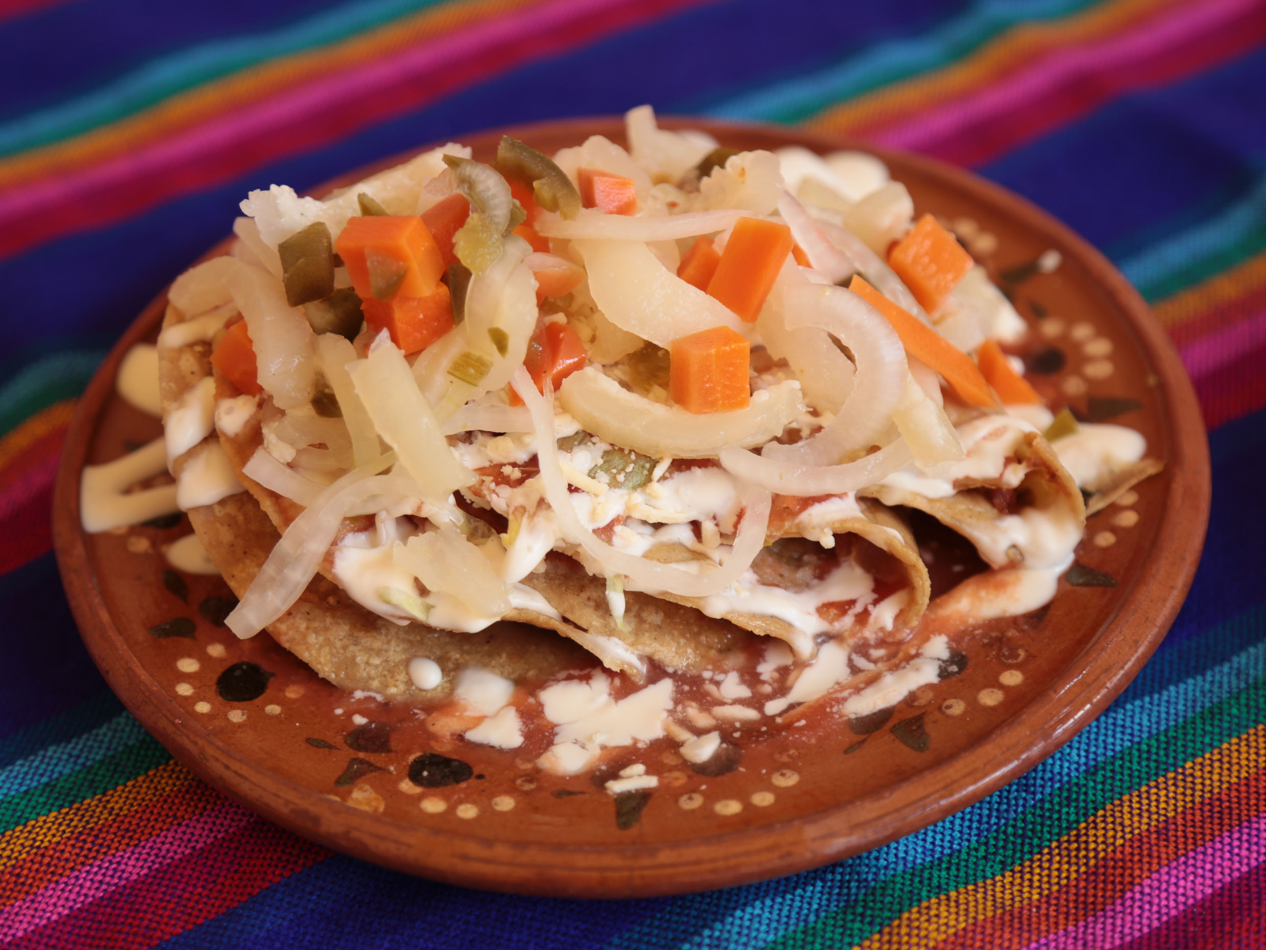 Tacos Dorados con Cueros