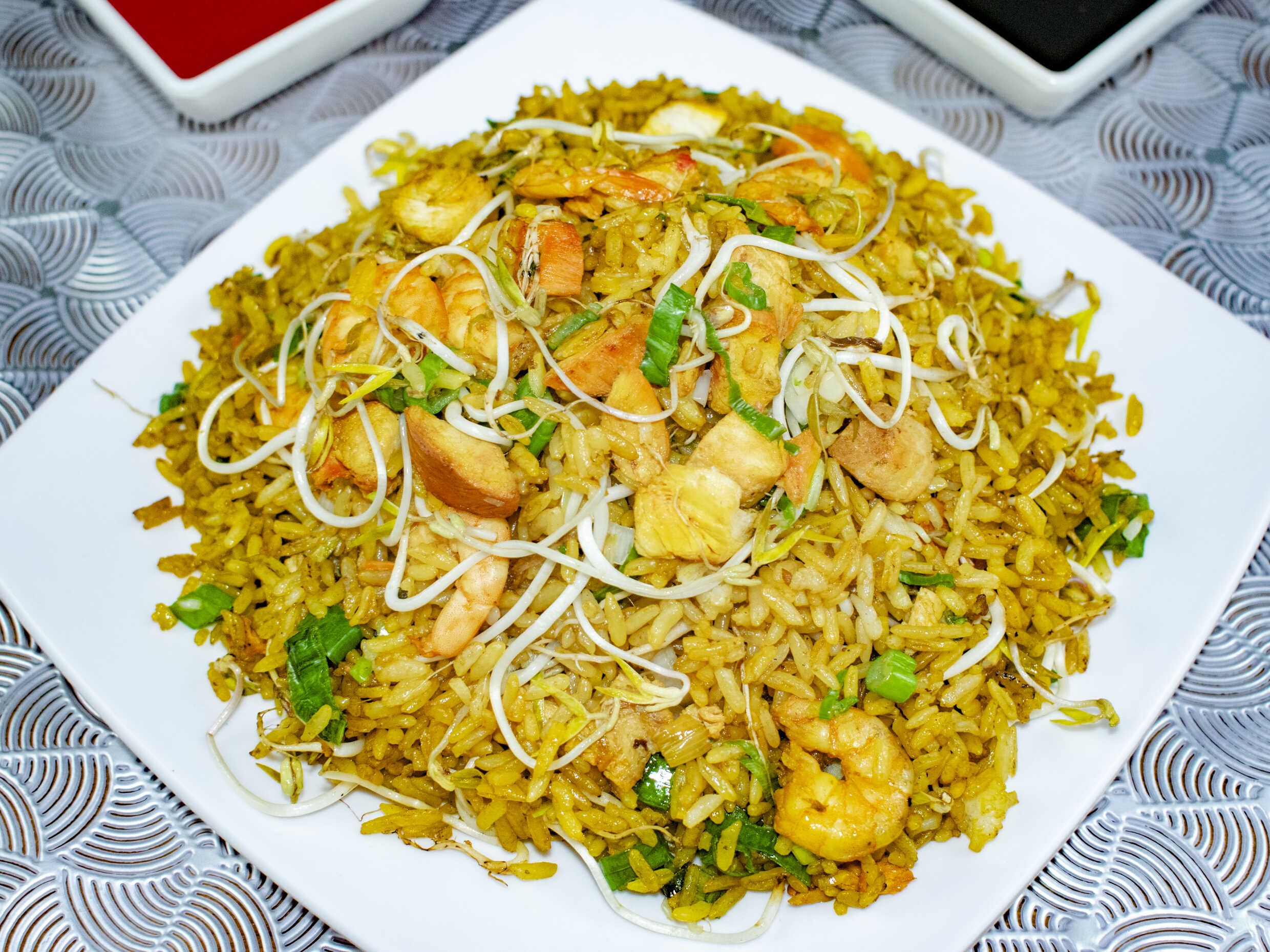 Arroz Con Pollo y Camarones Grande