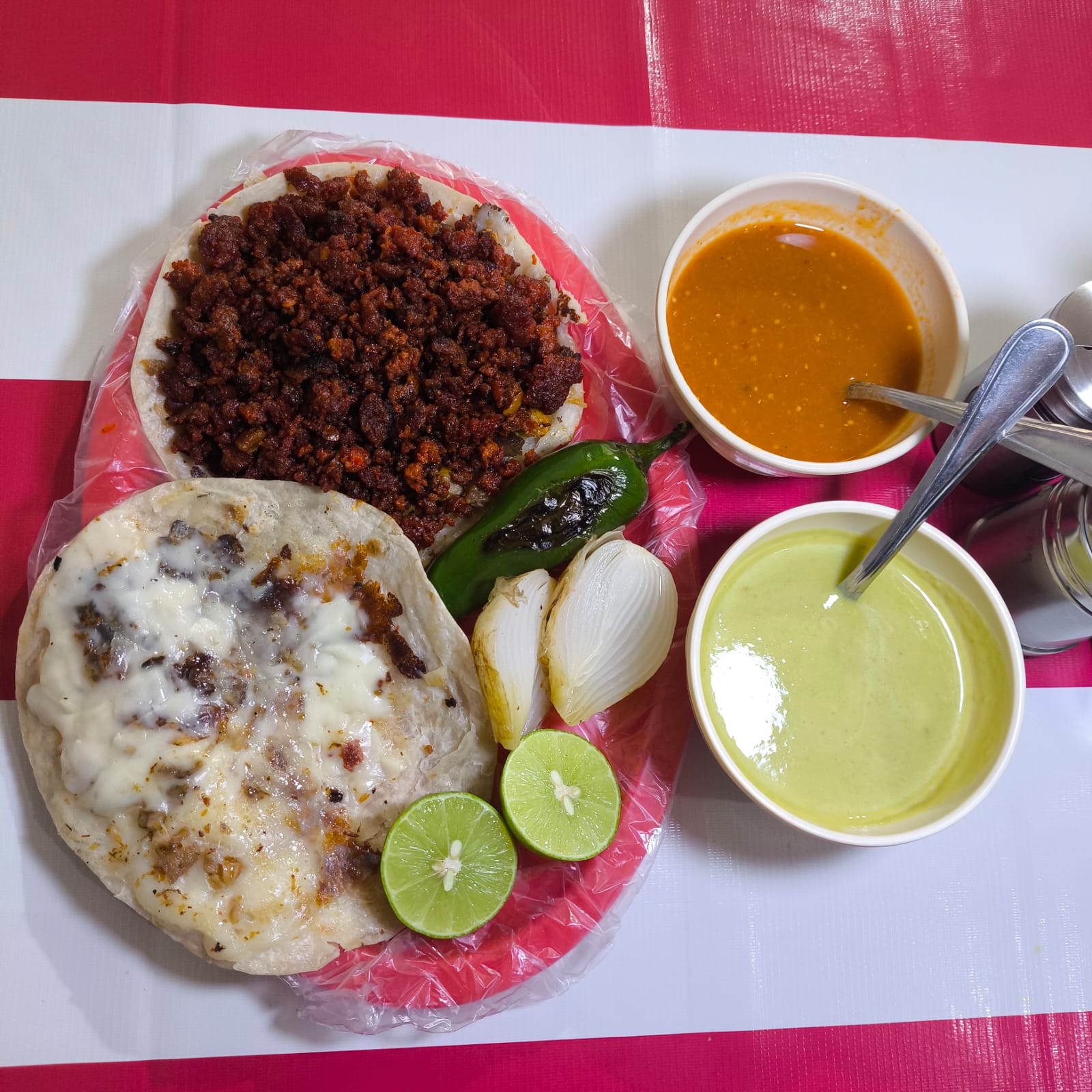 Quesadilla Doble de Chorizo