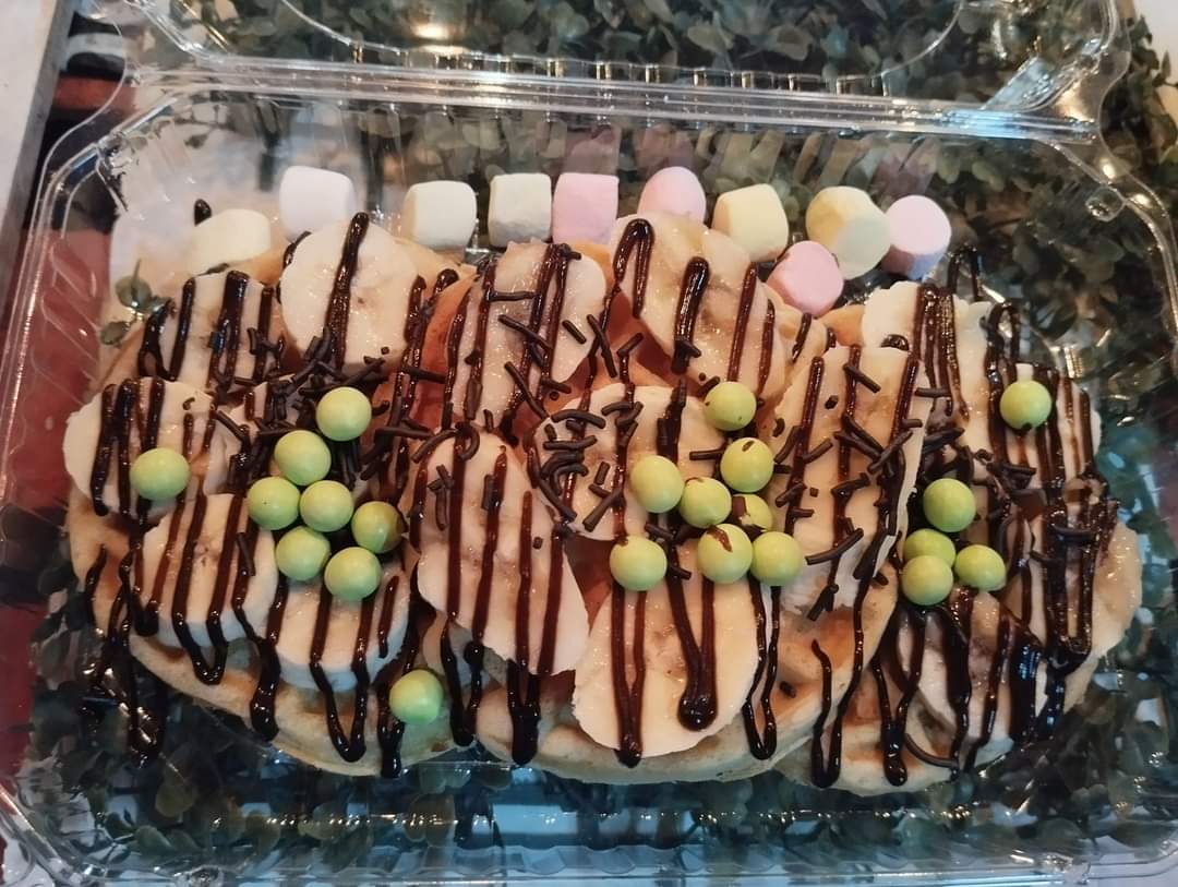 2 Frappes + Waffles