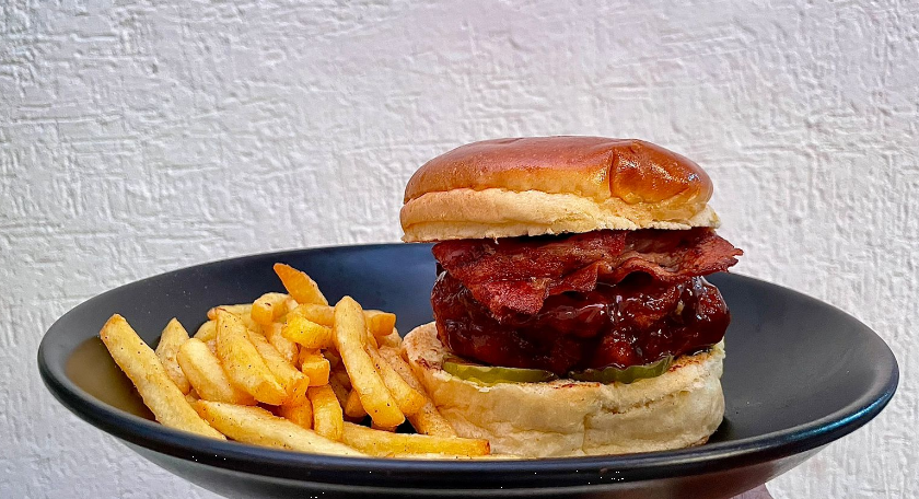 Mushroom Burger + Papas