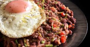 CALENTADO CON CARNE