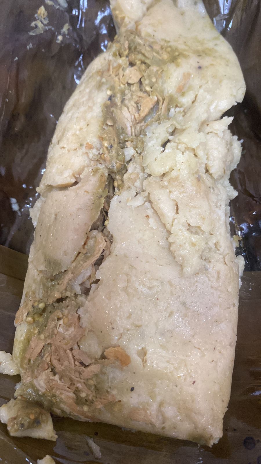 Tamal de Masa con Pollo en Salsa Verde