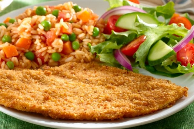 Milanesa de Pollo Empanizada