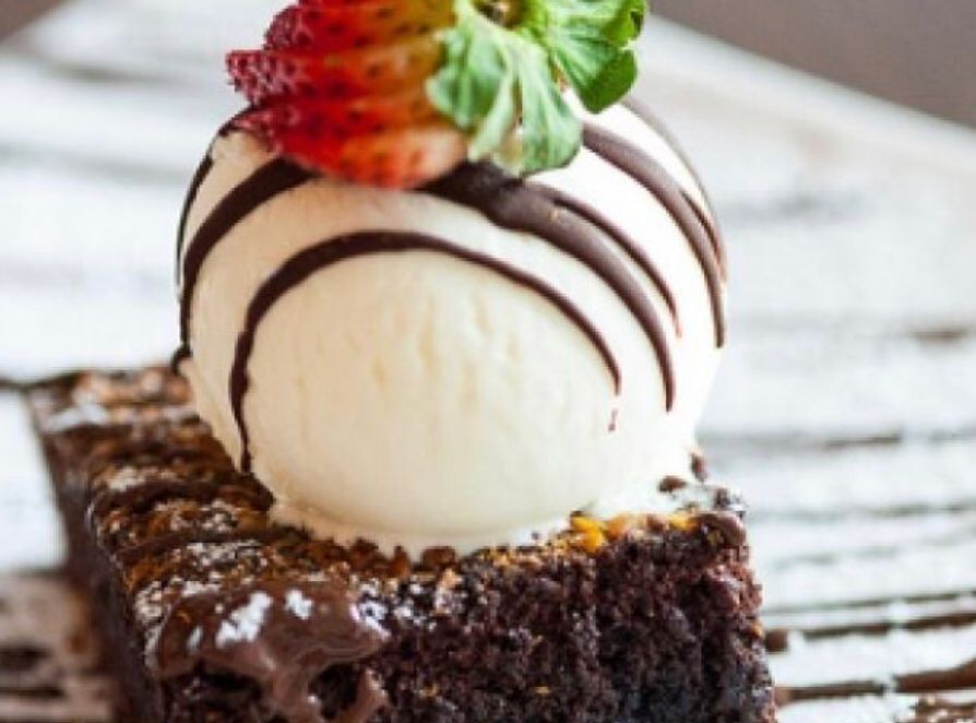Brownie con Helado
