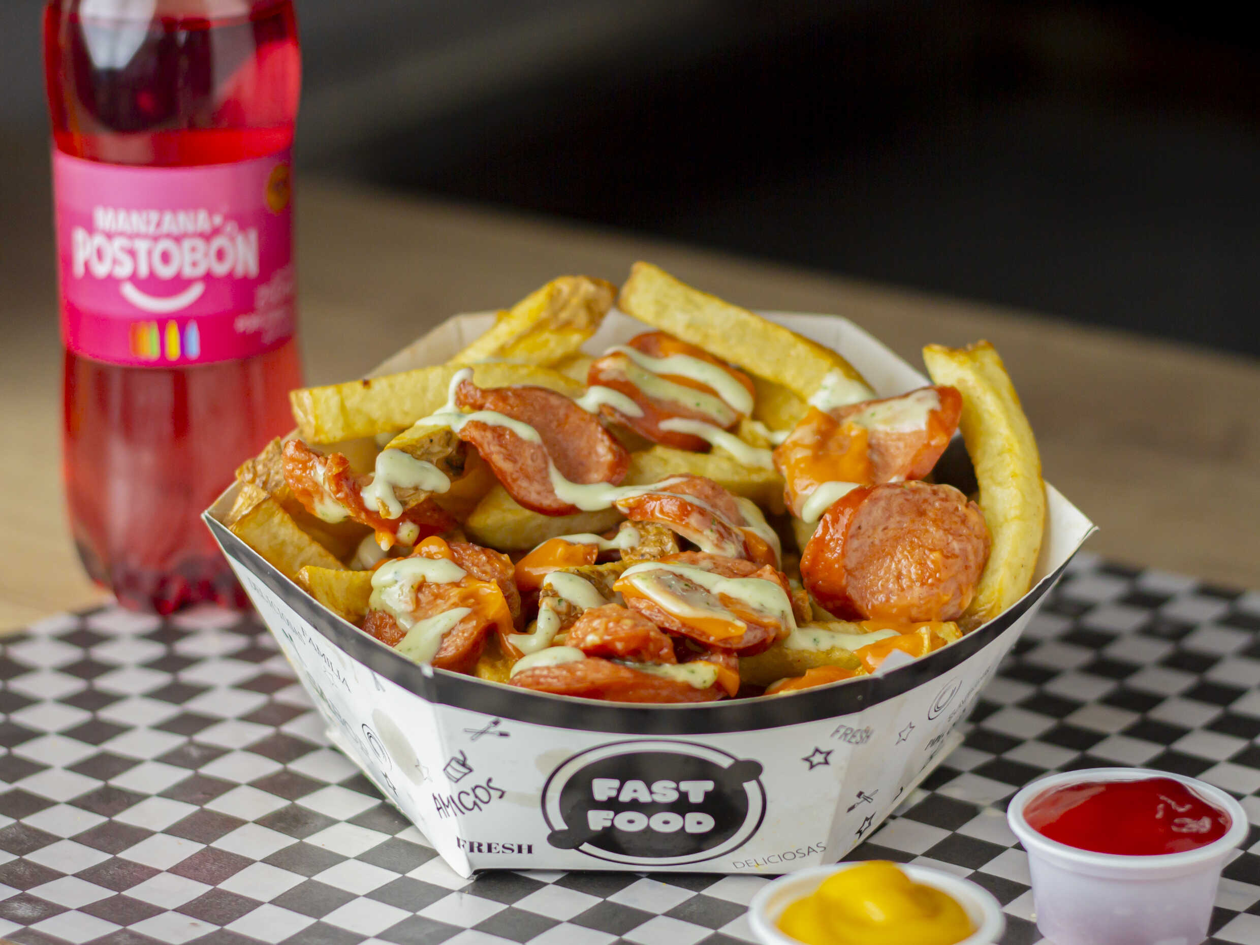 SALCHIPAPAS
